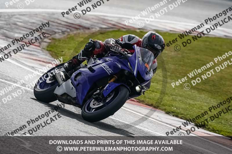donington no limits trackday;donington park photographs;donington trackday photographs;no limits trackdays;peter wileman photography;trackday digital images;trackday photos